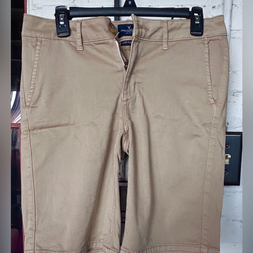American Eagle Outfitters Shorts, Tan Color, Bermuda Super Stretch Style, Size 8